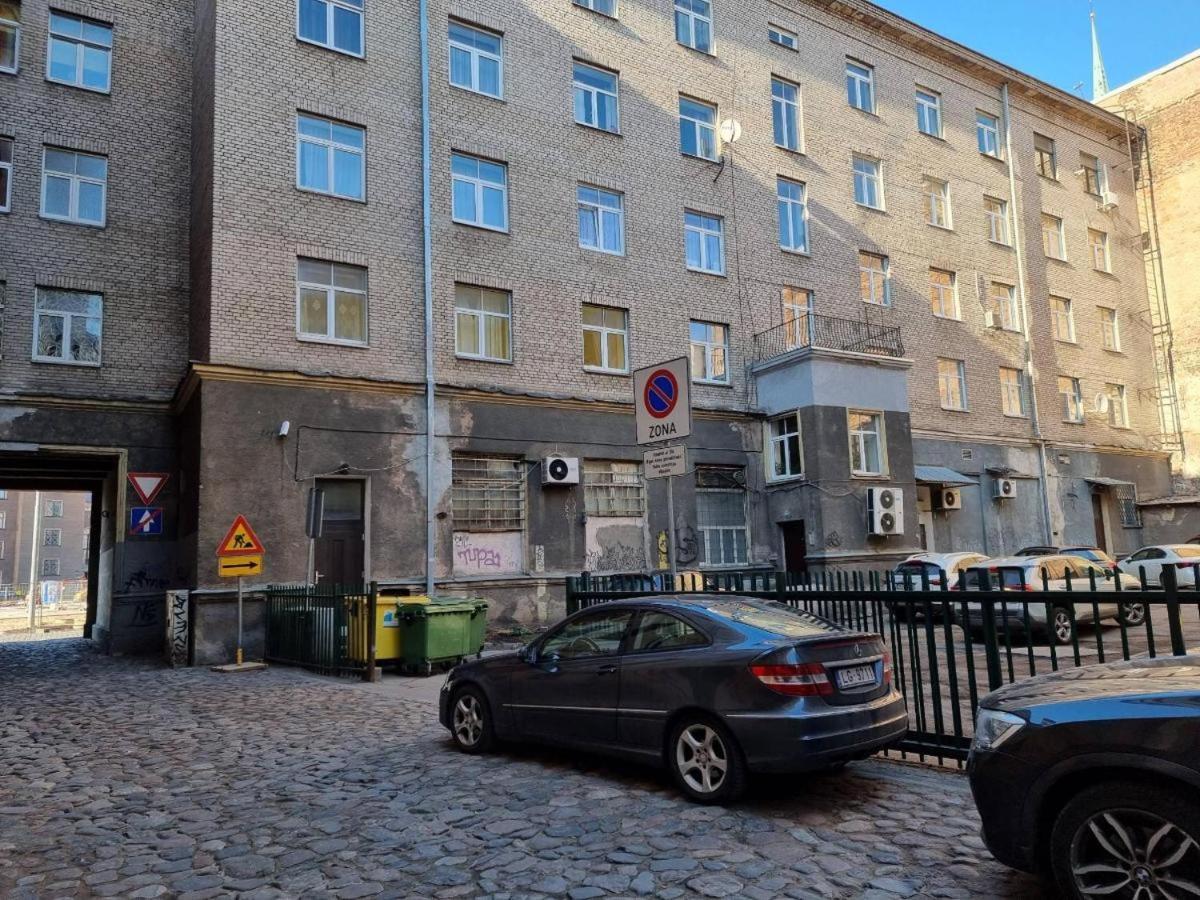 City Inn Riga Apartment Old Town Home With Parking Екстериор снимка